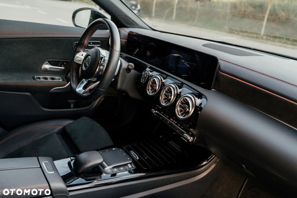 Mercedes-Benz CLA 250 4Matic 7G-DCT Edition 2021 - 8