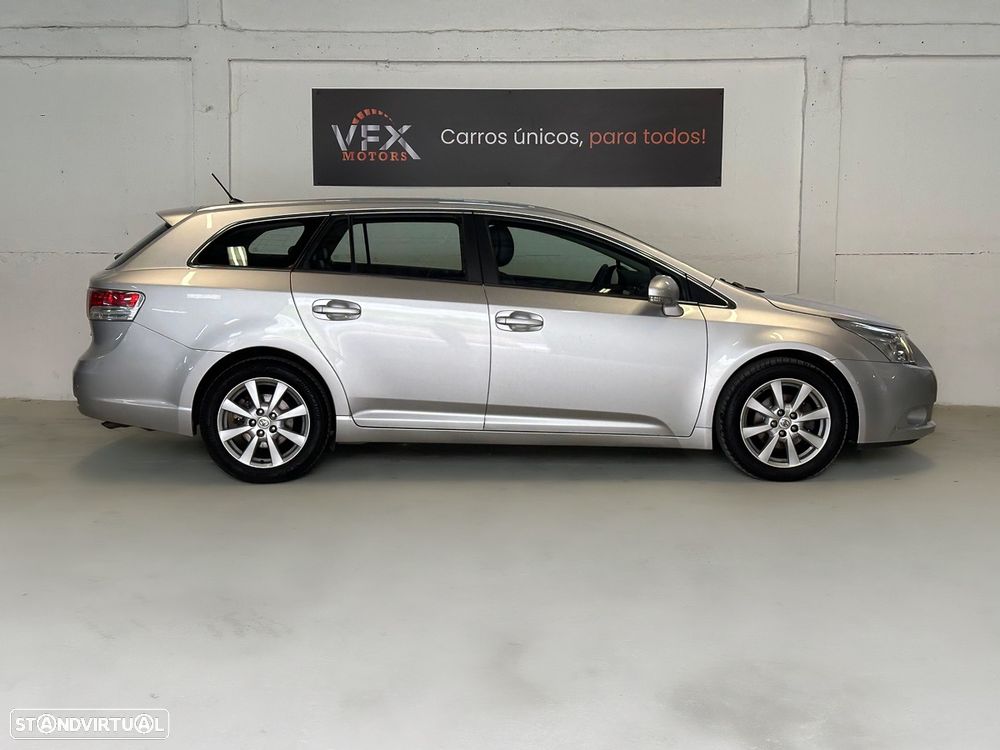 Toyota Avensis SW 2.0 D-4D Exclusive +Pele+GPS - 17