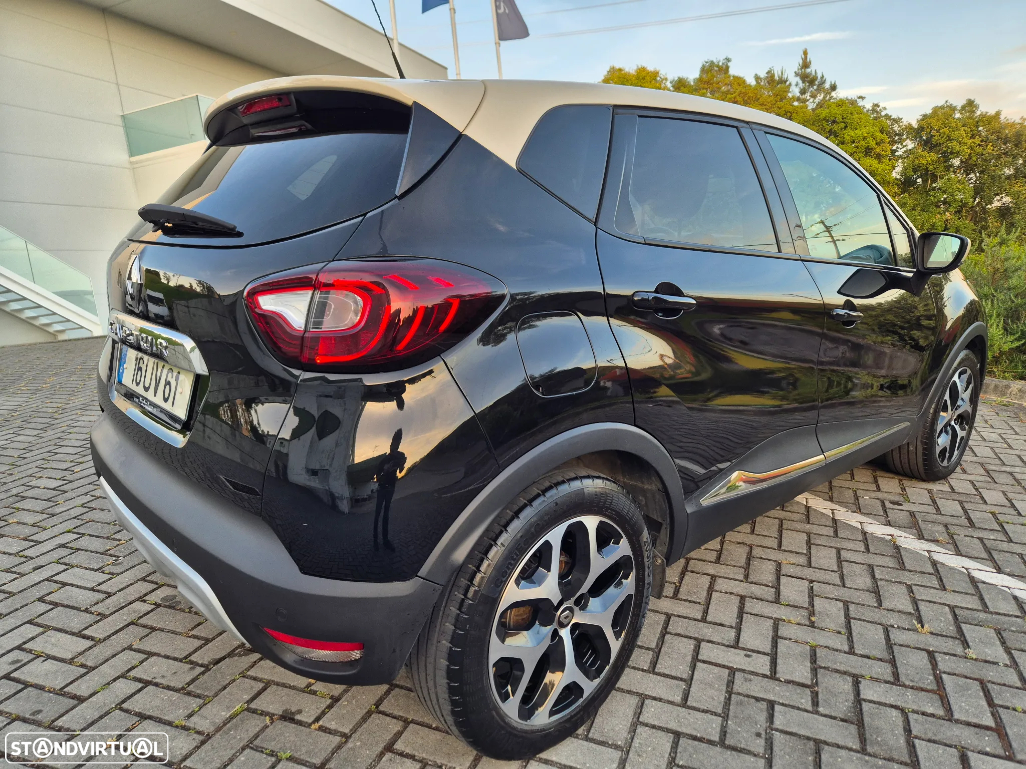 Renault Captur 1.5 dCi Exclusive XMOD - 6