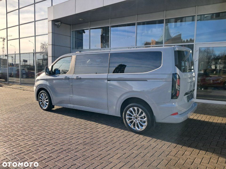 Ford Tourneo Custom - 4