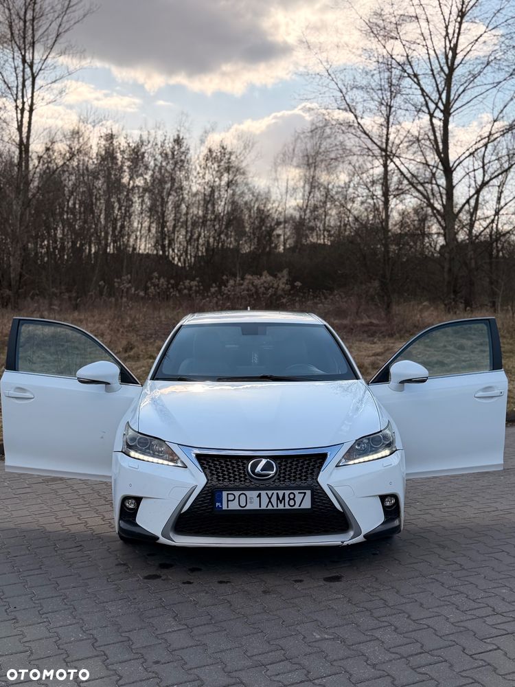 Lexus Ct 2015 photo 4