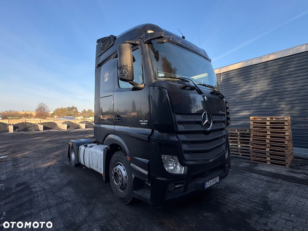 Mercedes-Benz Actros - 2