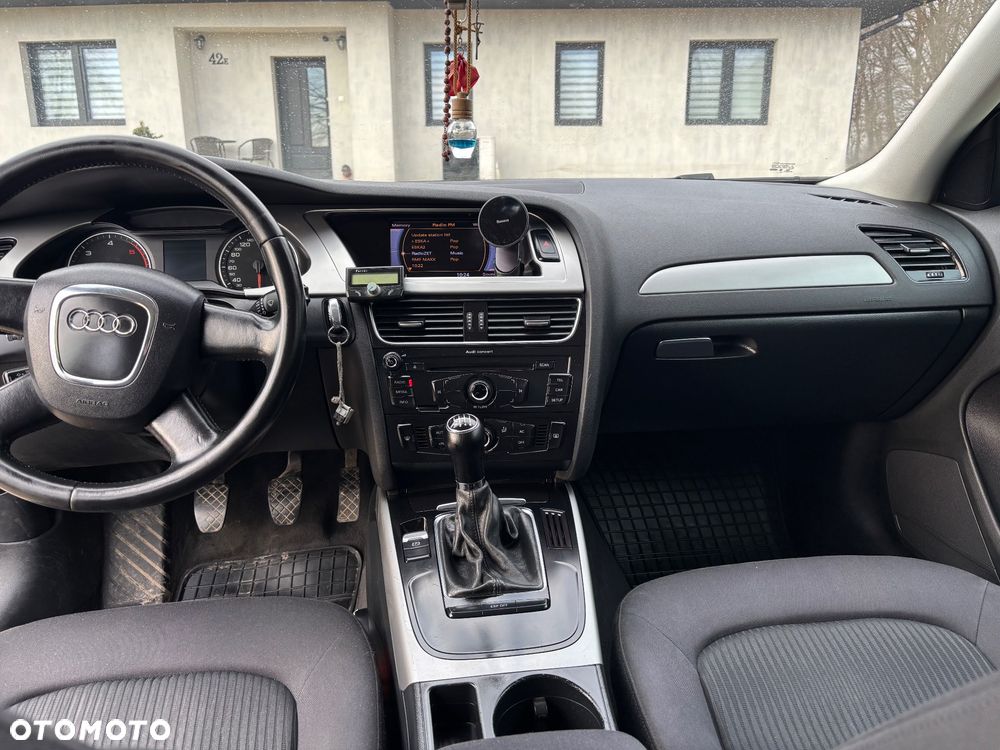 Audi A4 Avant 2.0 TDI - 14