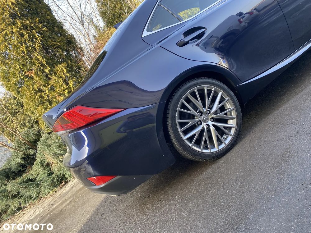 Lexus IS 200t / 300 Prestige - 7