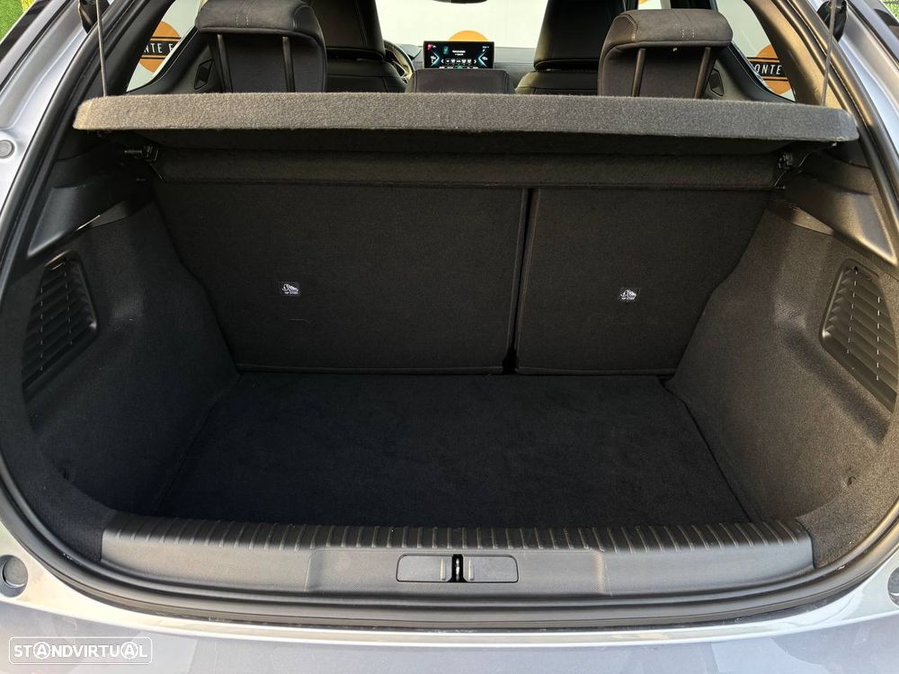 DS DS3 Crossback E-TENSE PERFORMANCE LINE + - 16