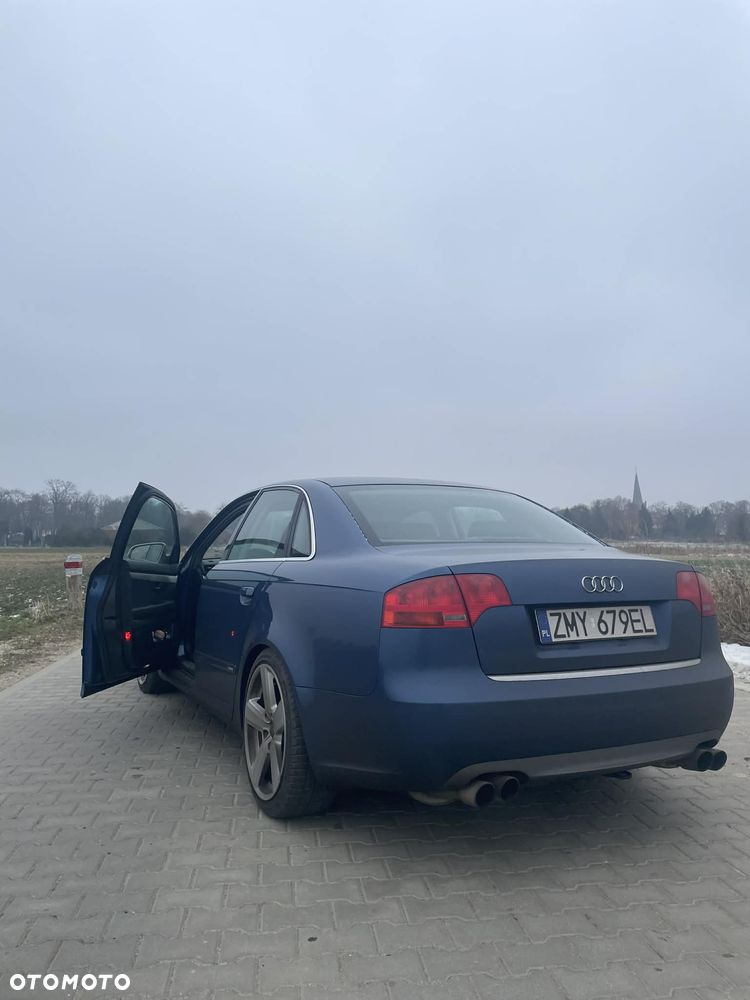 Audi A4 Limousine 2.0T FSI Quattro - 3