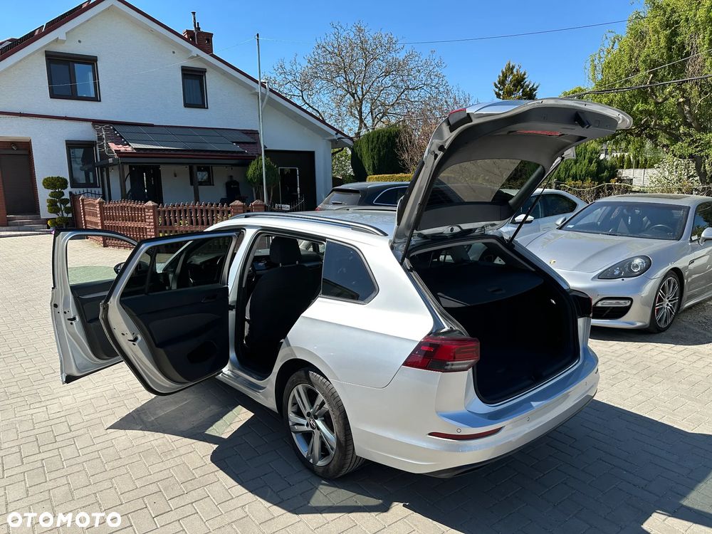 Volkswagen Golf Variant - 27
