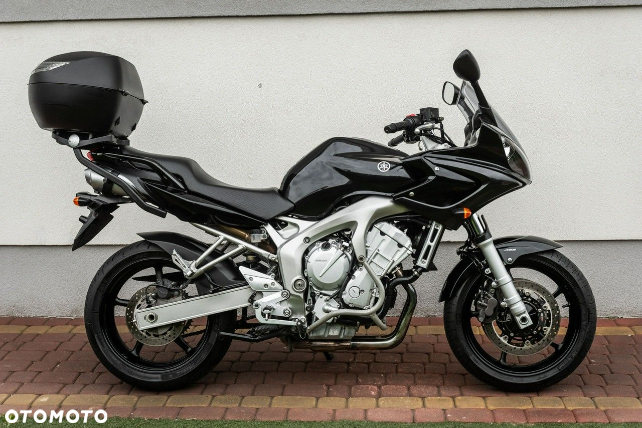 Yamaha FZ - 2