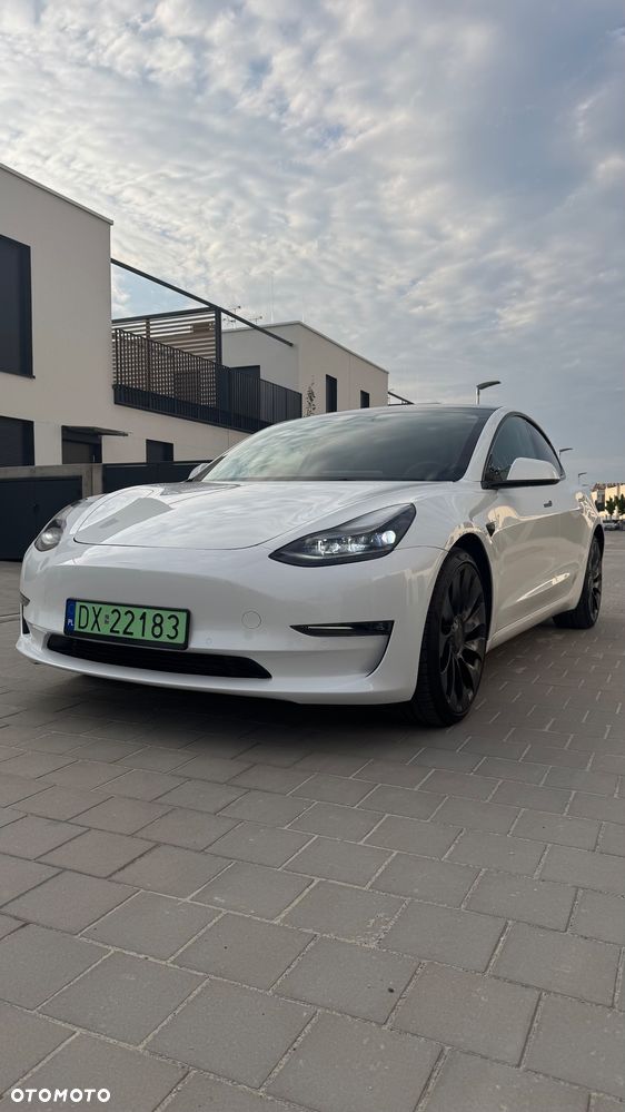 Tesla Model 3 Langstreckenbatterie Allradantrieb Dual Motor Performance - 3