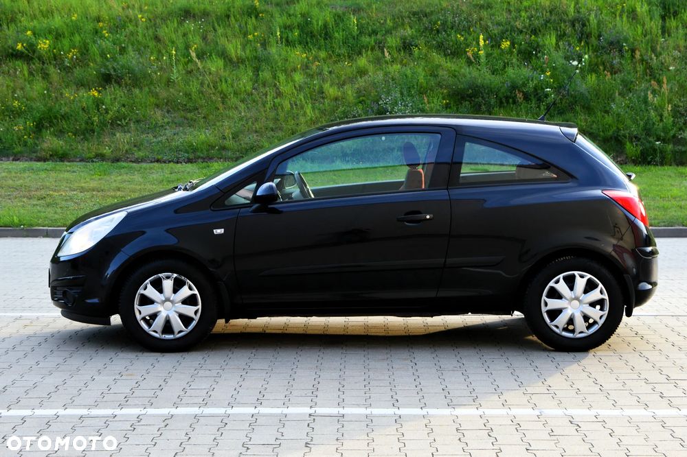 Opel Corsa 1.4 16V Cosmo - 25