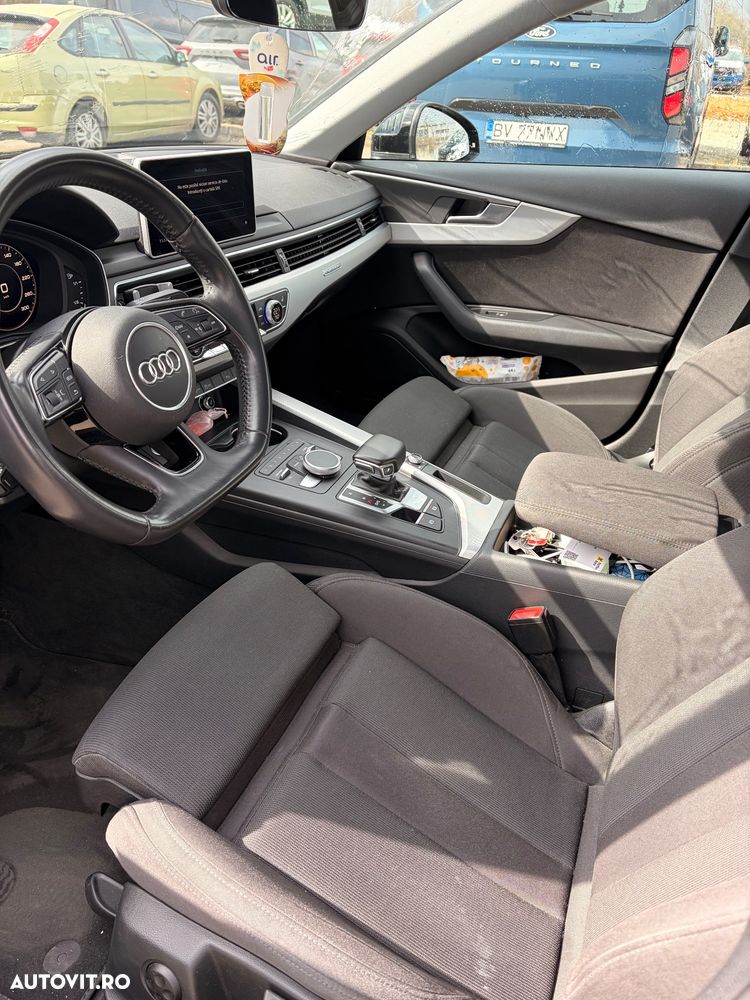 Audi A4 2.0 TDI quattro Stronic - 9