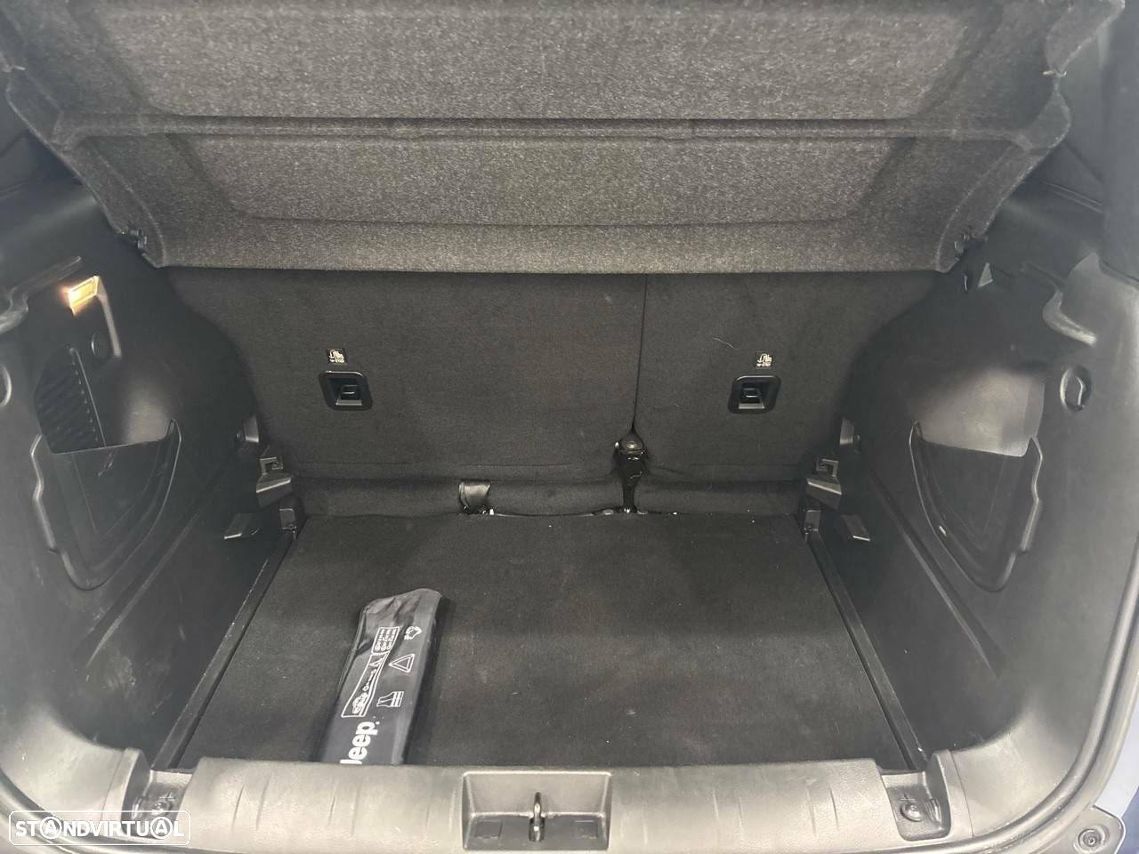 Jeep Renegade 1.5 TG e-Hybrid DCT - 6