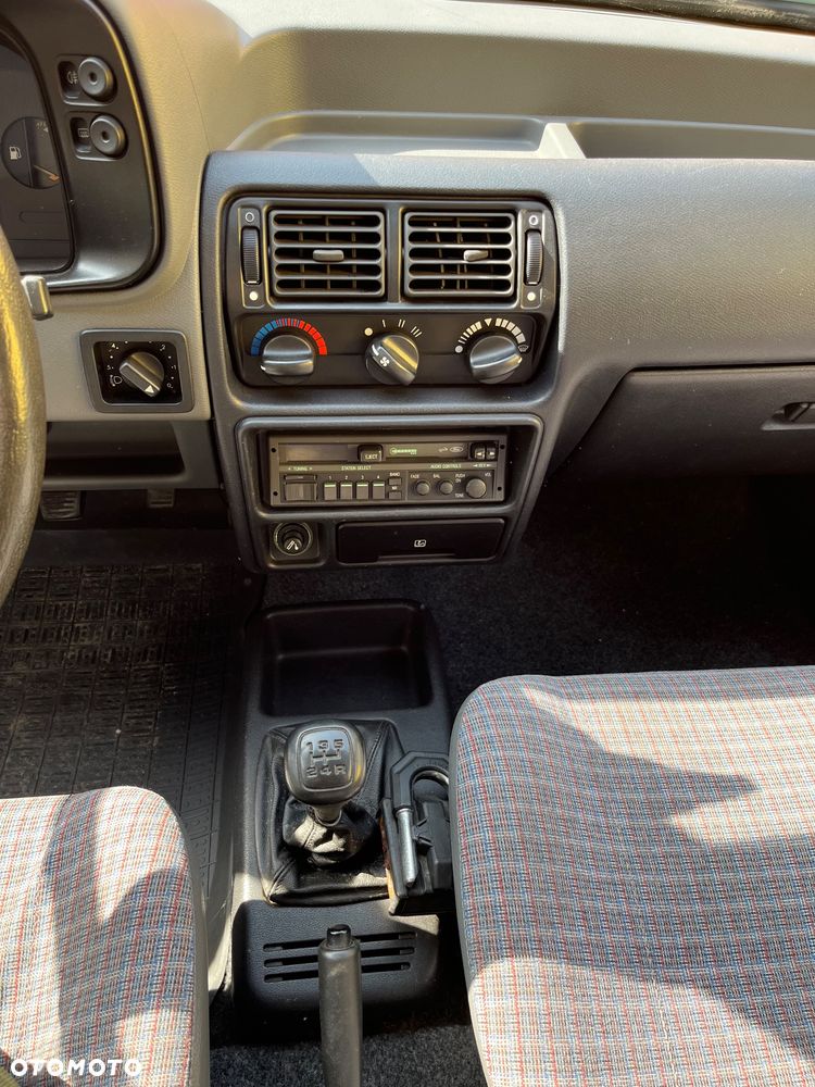 Ford Escort - 8