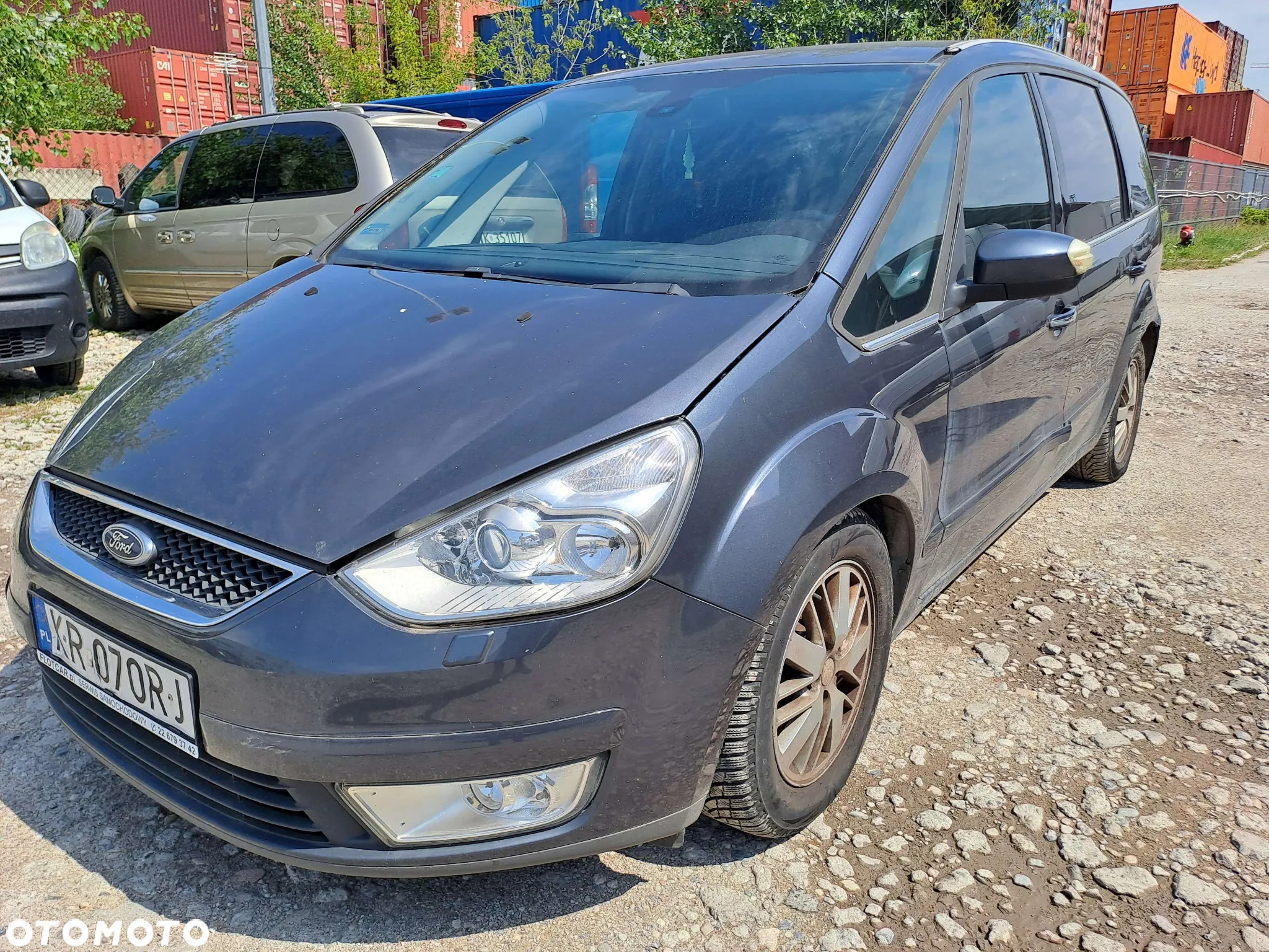 Ford Galaxy 2.0 Ambiente - 2