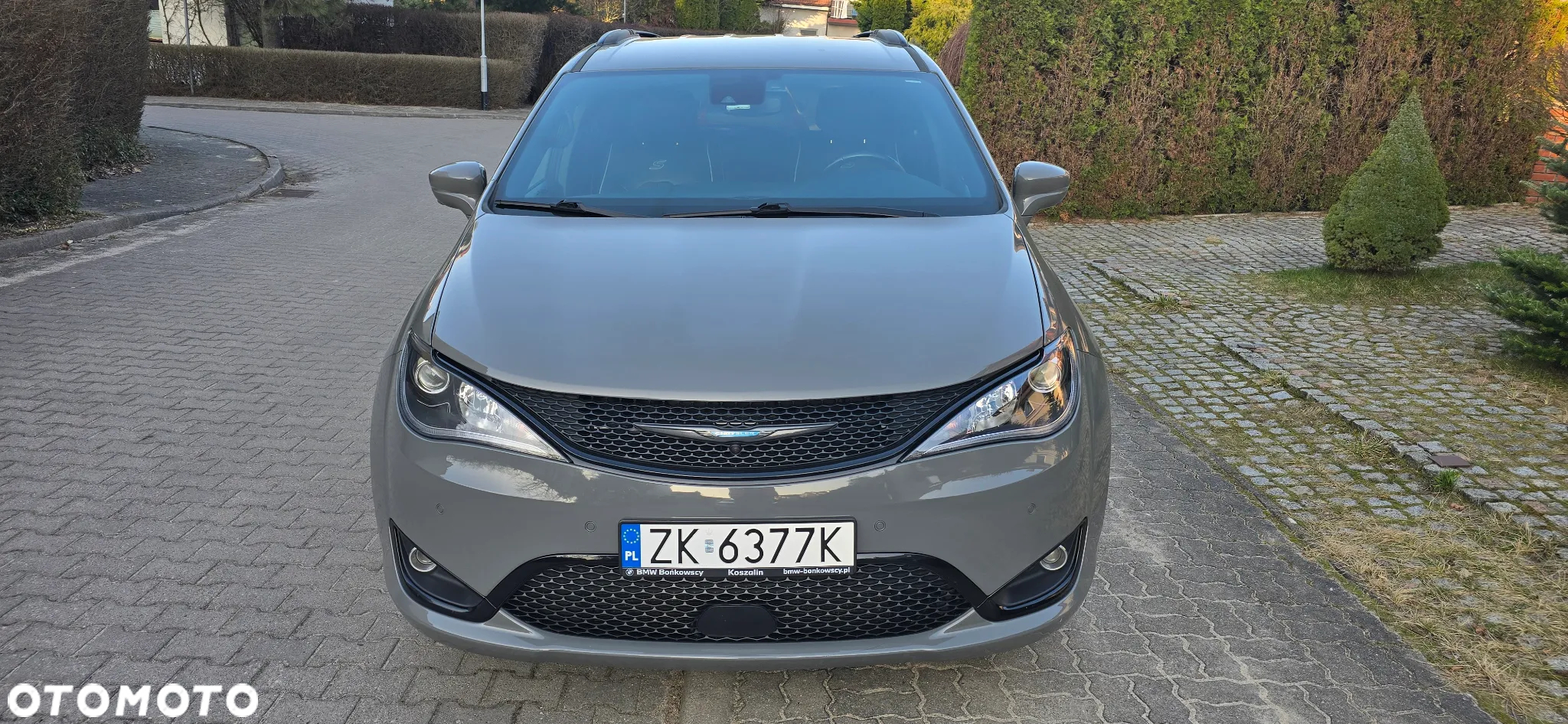 Chrysler Pacifica - 3