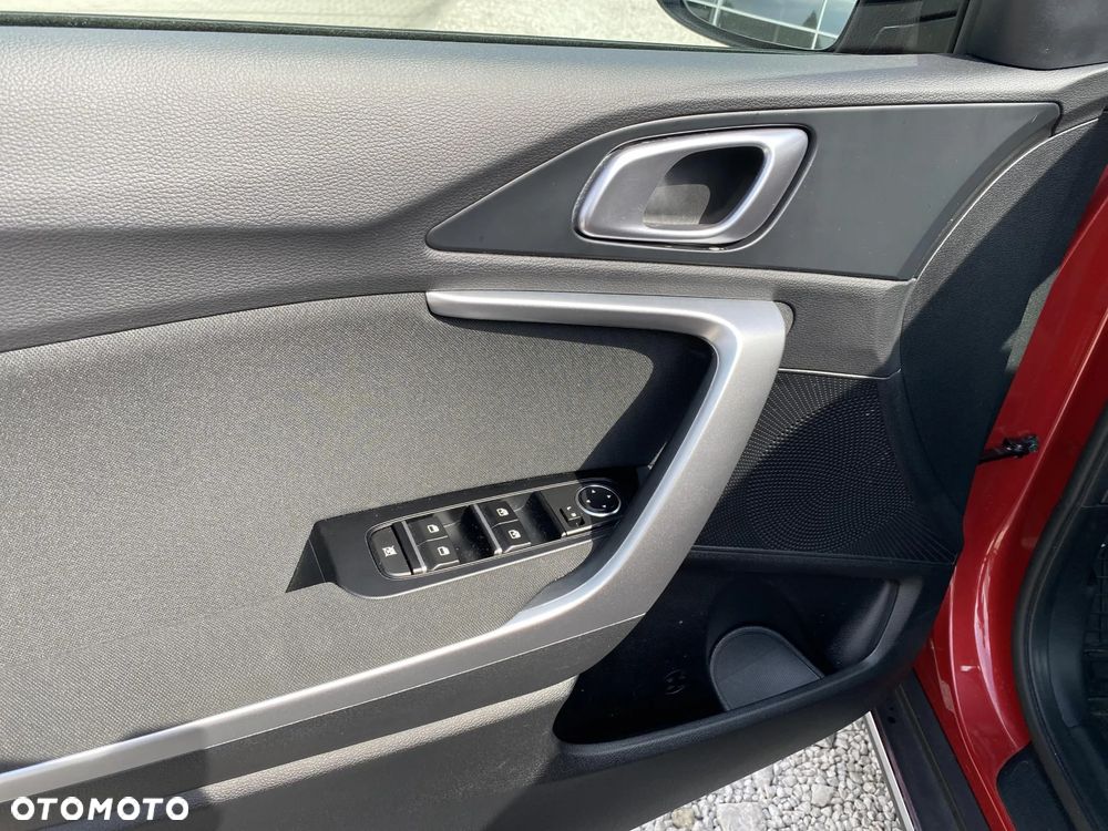 Kia XCeed 1.5 T-GDI M - 10