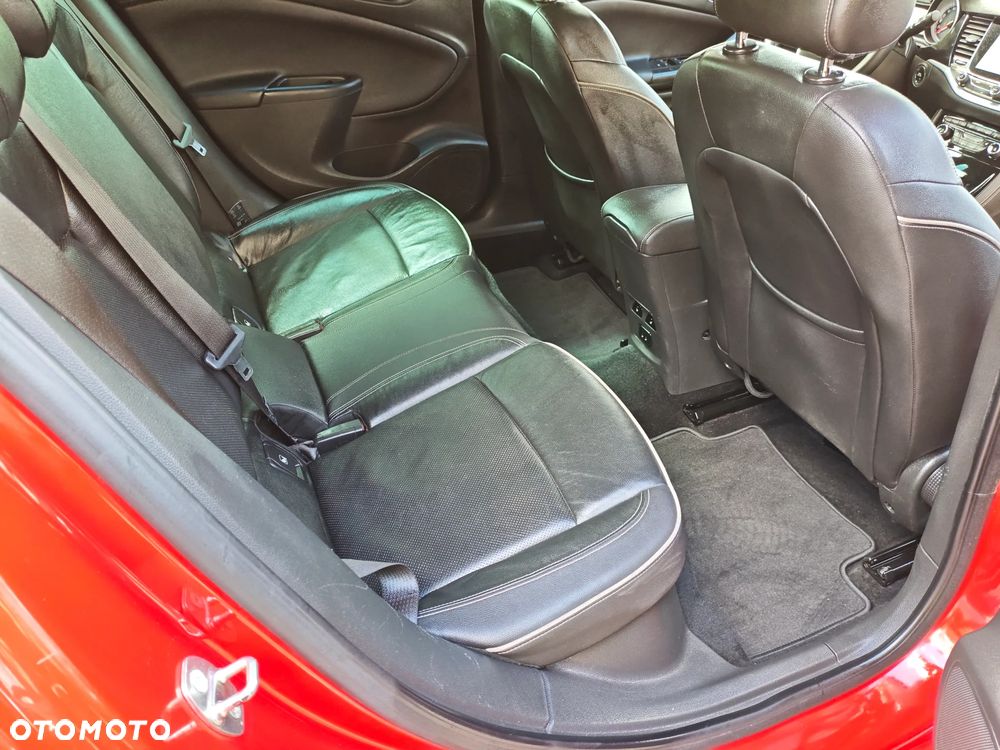 Opel Astra 1.4 Turbo Start/Stop Ultimate - 28