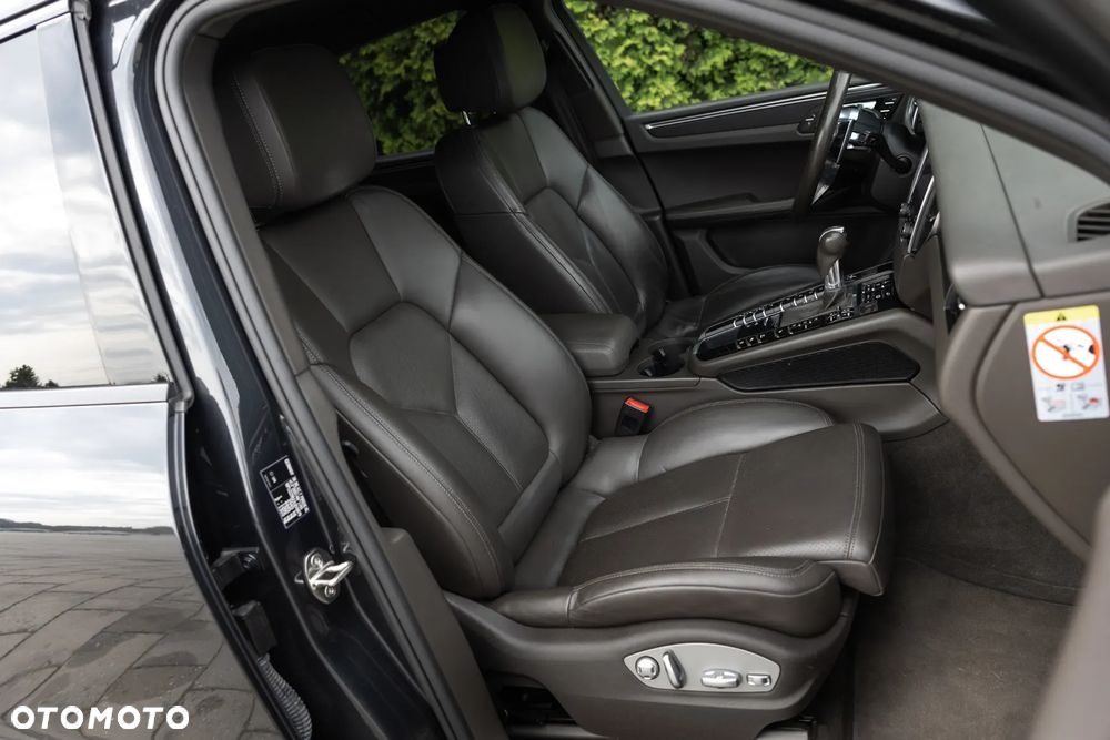 Porsche Macan Standard - 19