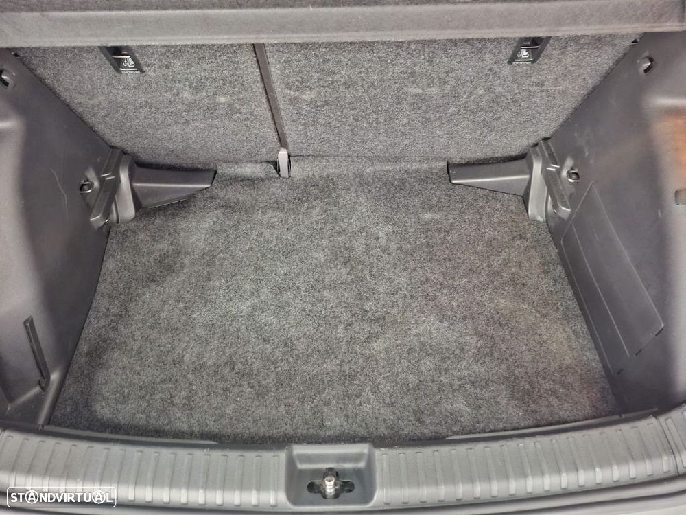 Skoda Fabia 1.0 TSI Selection DSG - 23
