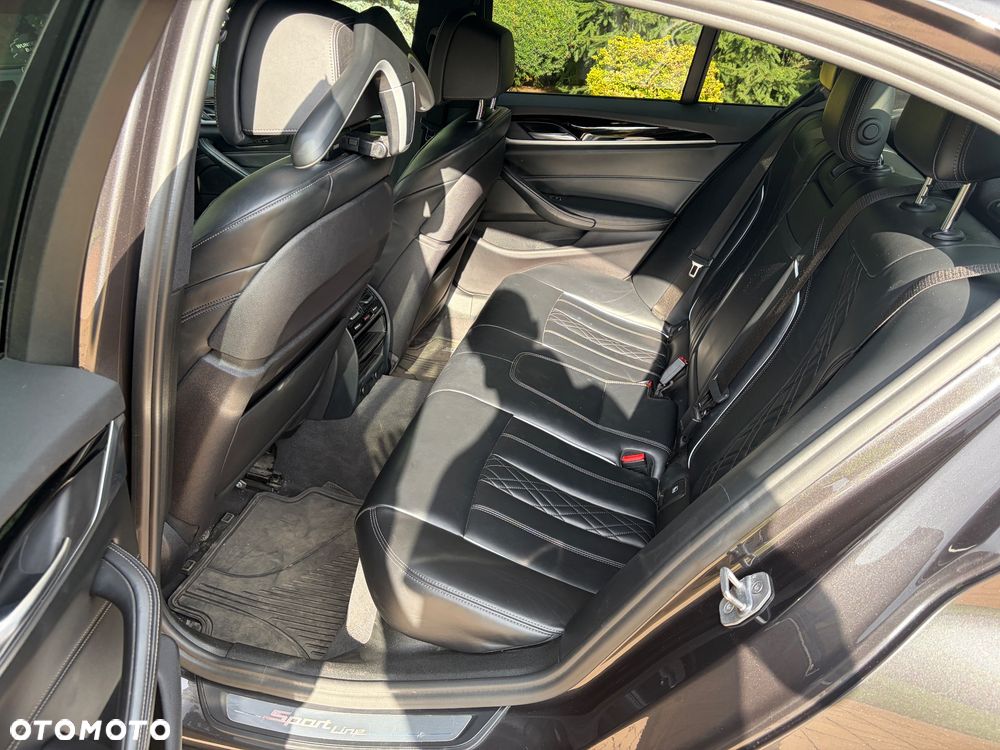 BMW Seria 5 530d xDrive Sport Line sport - 24