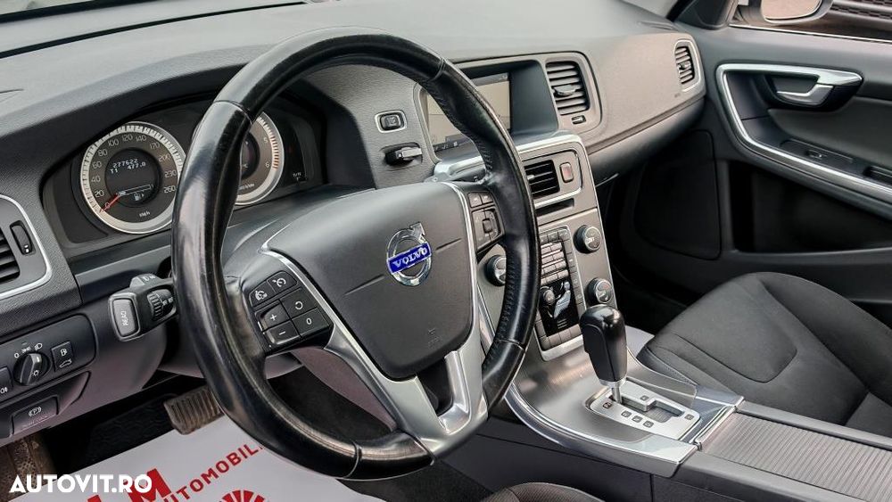 Volvo S60 D5 AWD Geartronic Edition - 14