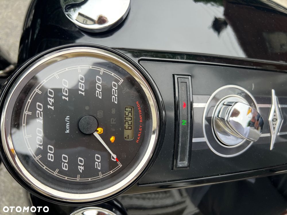 Harley-Davidson Touring Road King - 12