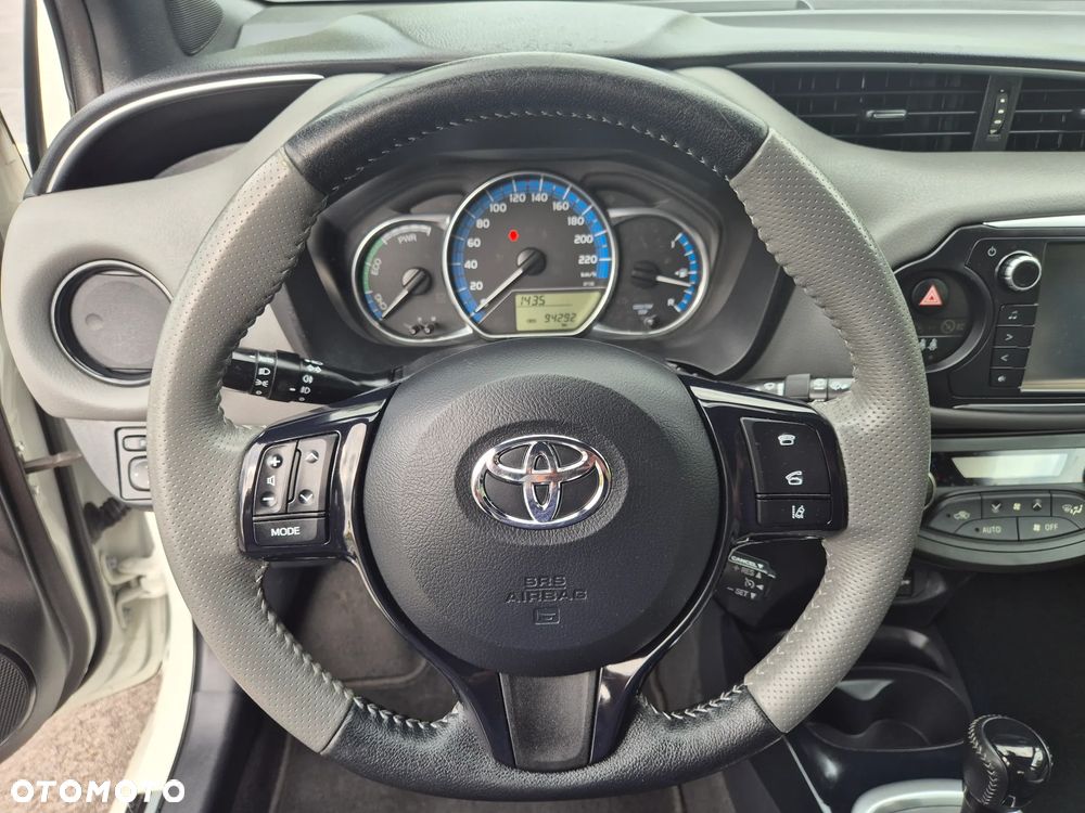 Toyota Yaris 1.5 VVT-i Selection - 15
