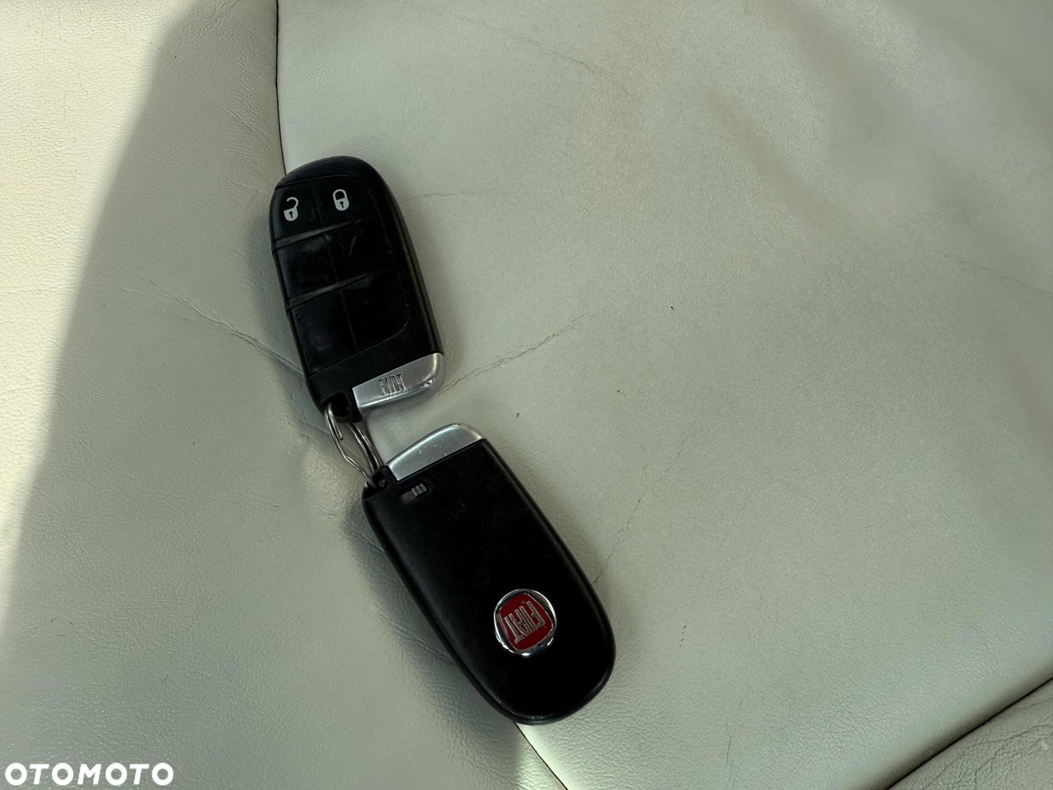 Fiat Freemont 2.0 Multijet 16V DPF Automatik Allrad Lounge - 24