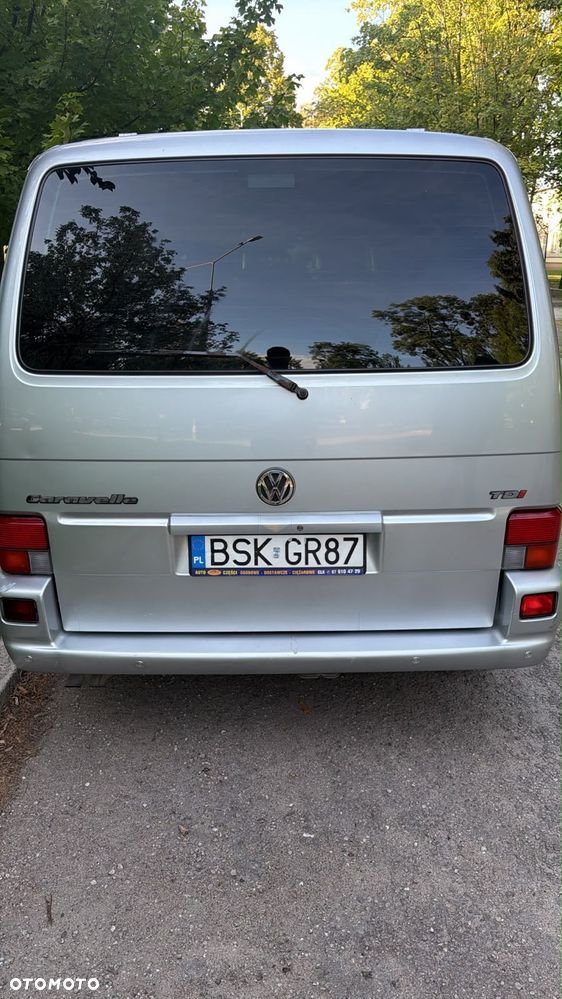 Volkswagen Caravelle - 18