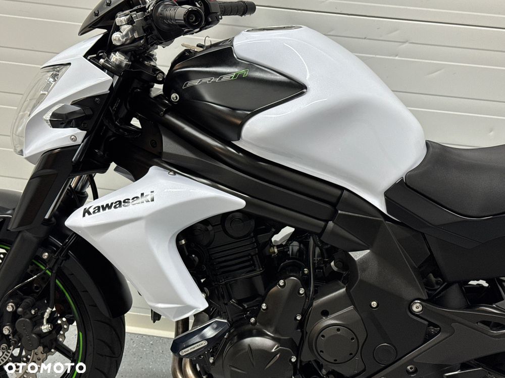 Kawasaki ER - 27