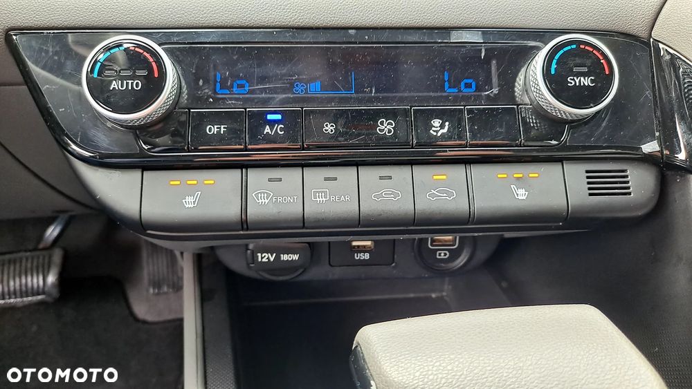 Hyundai Elantra ver-1-6-comfort - 32