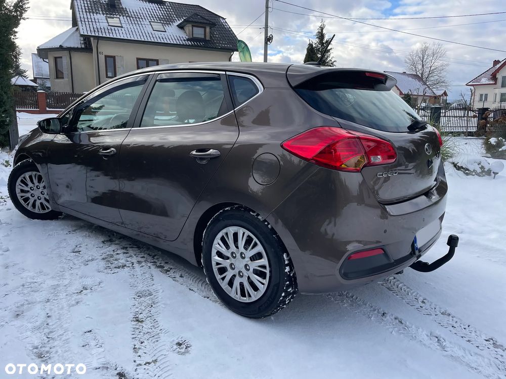 Kia Ceed 1.6 GDI Business Line - 22