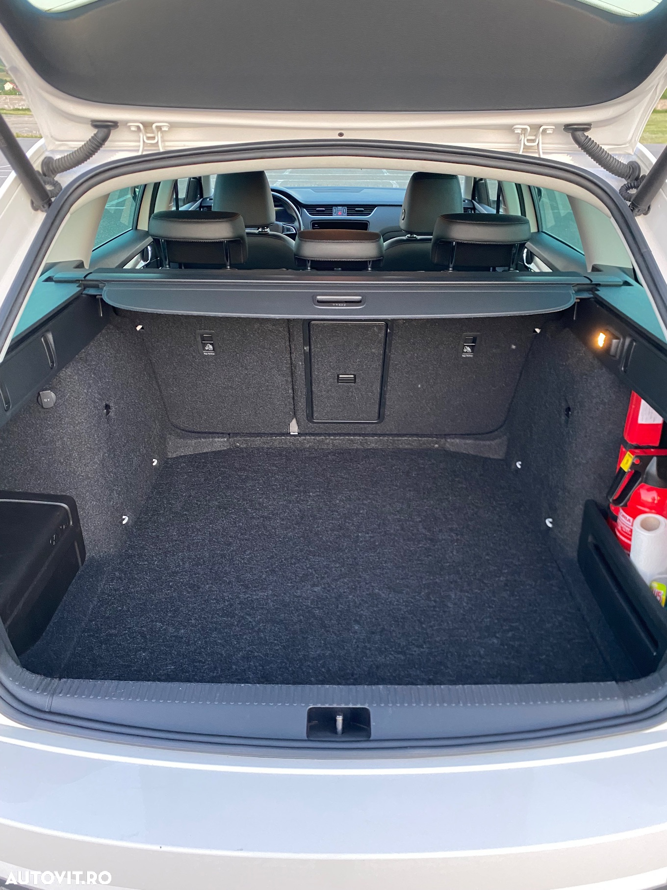 Skoda Octavia Combi Diesel 1.6 TDI DSG Style - 16