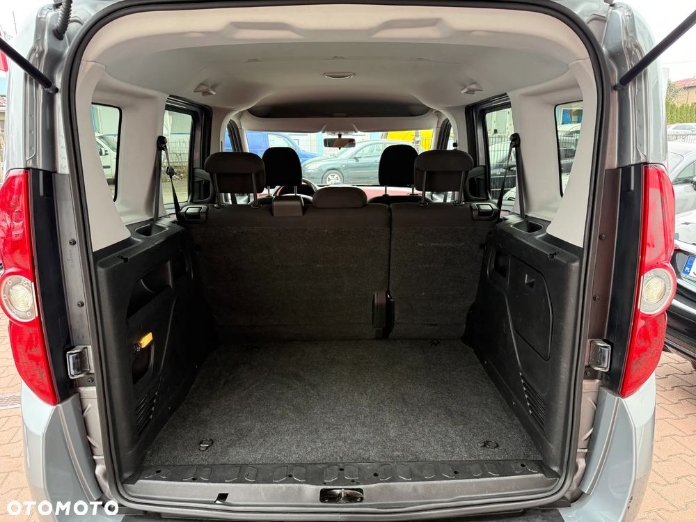 Fiat Doblo 2.0 16V Multijet Lounge - 28