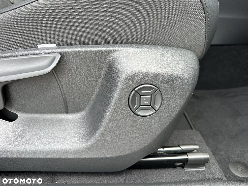 Volkswagen Tiguan - 26