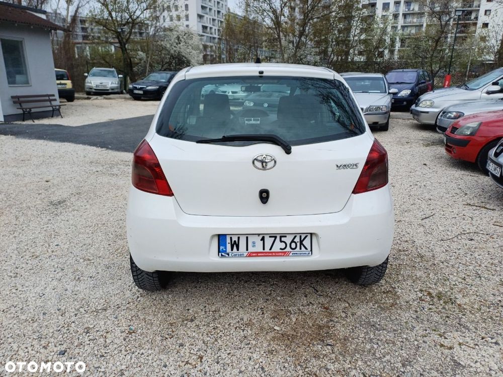Toyota Yaris - 5