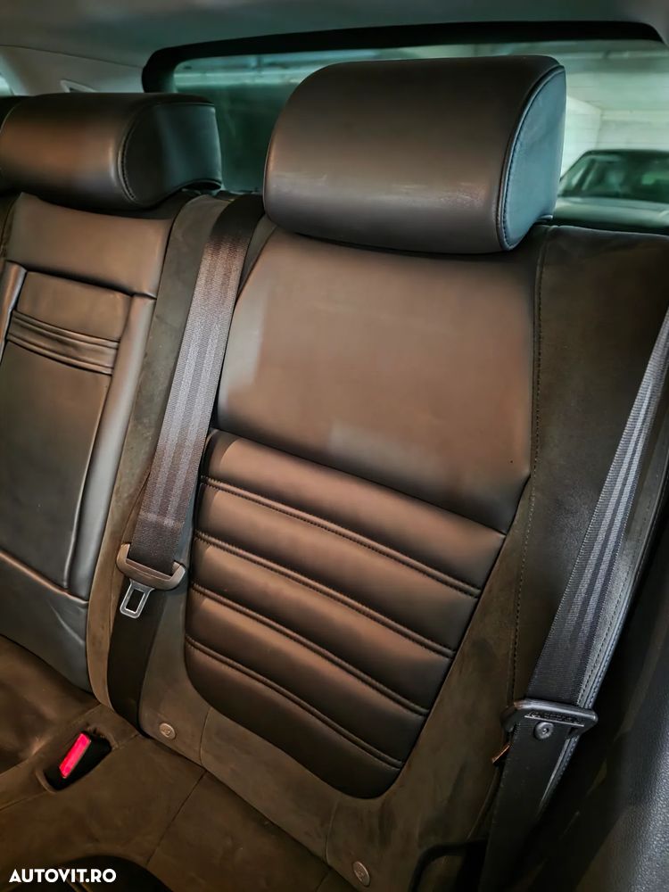 VOLKSWAGEN Touareg 2012 — imagine 12