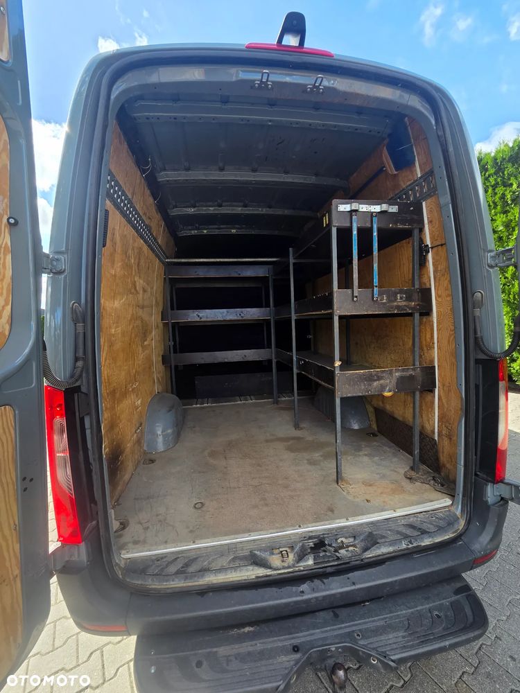 Mercedes-Benz Sprinter - 5