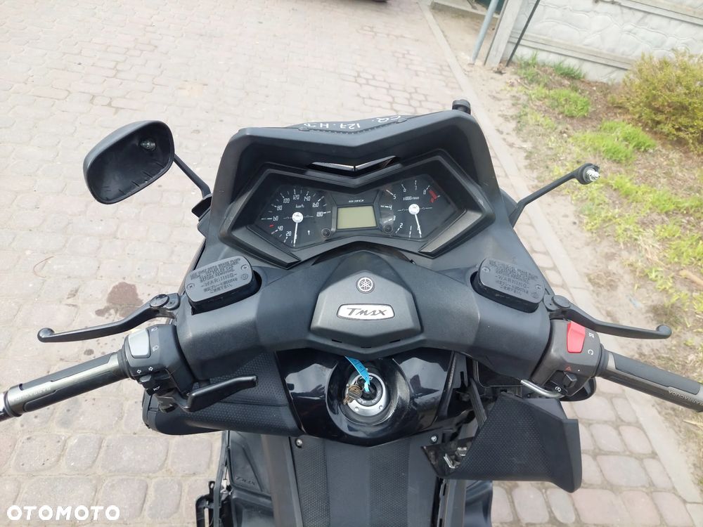 Yamaha Tmax - 22