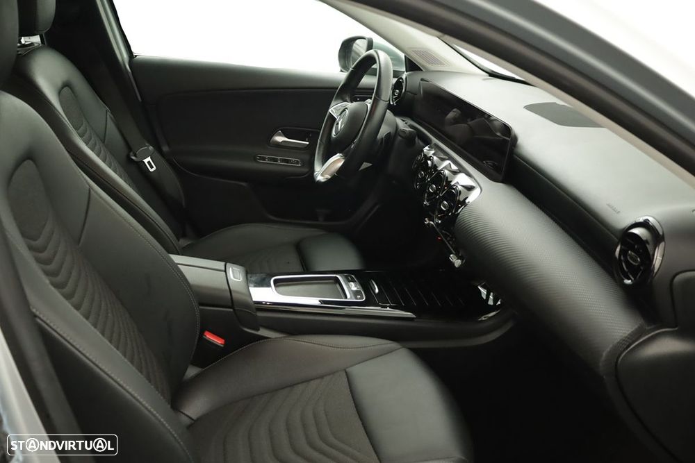 Mercedes-Benz A 200 Standard - 22