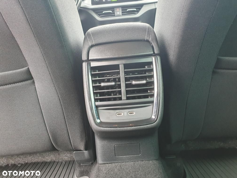 Skoda Kamiq 1.0 TSI Style - 16
