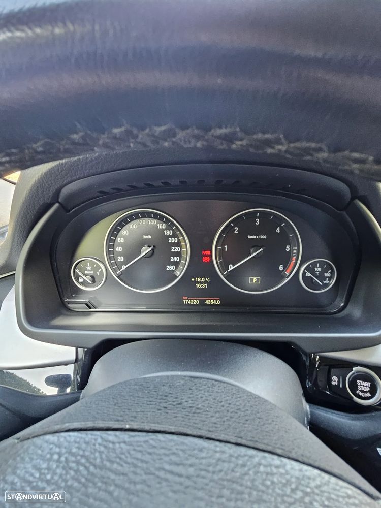 BMW X5 25 d xDrive - 14