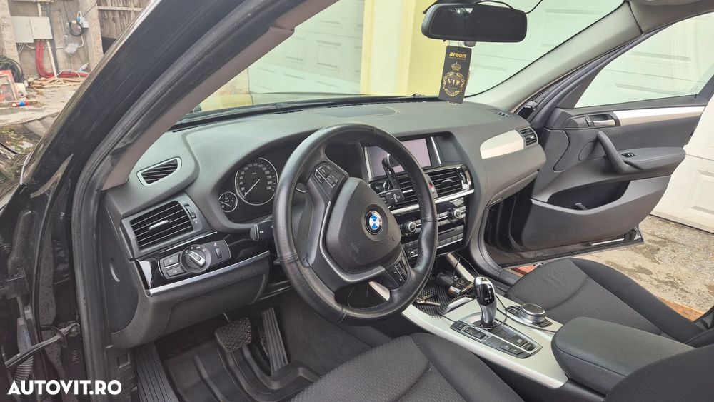 BMW X3 xDrive20d AT Advantage - 9