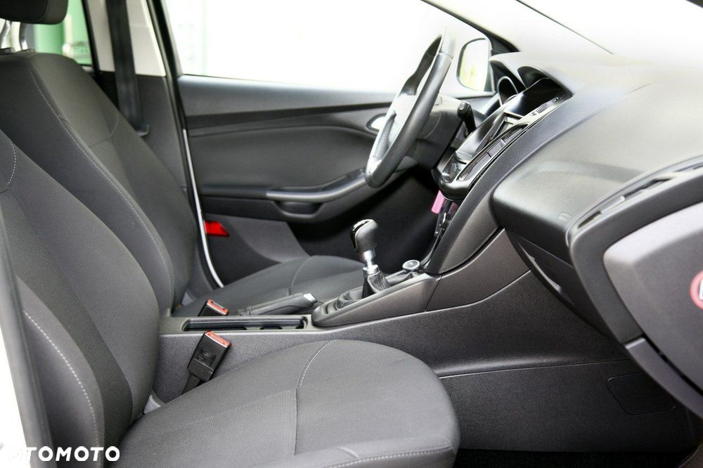 Ford Focus 1.0 EcoBoost Trend Edition - 14