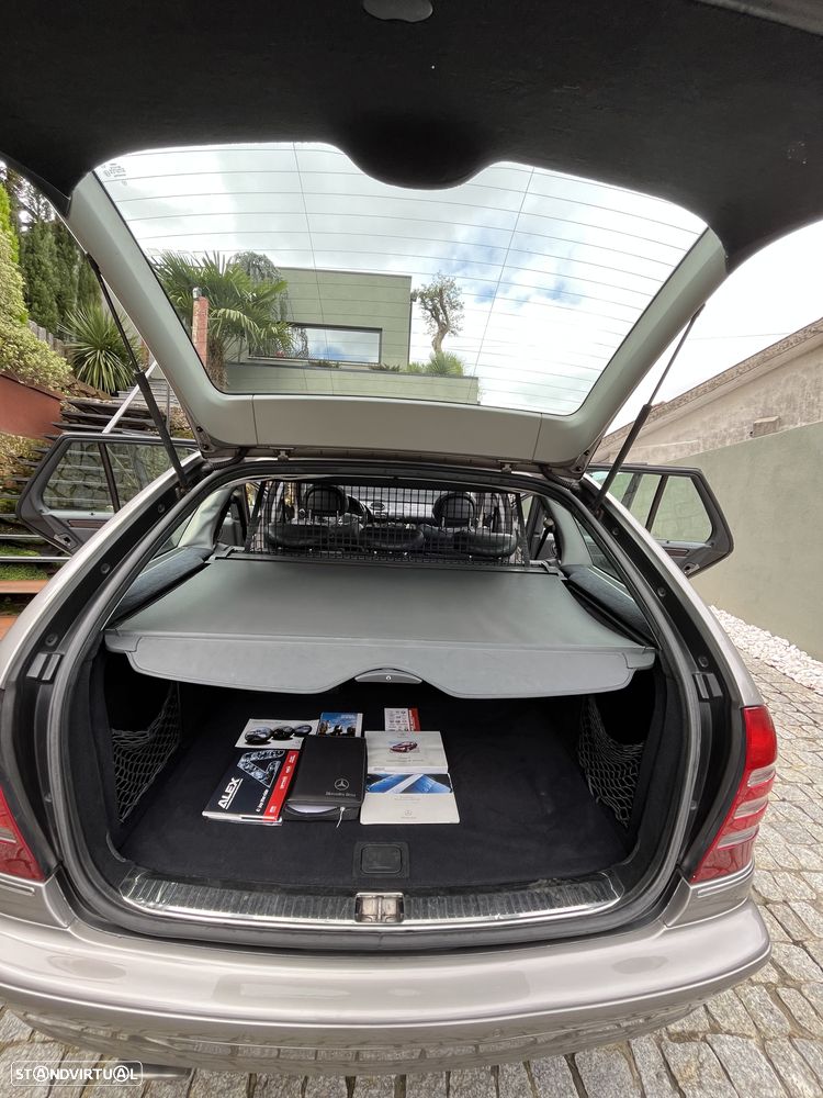 Mercedes-Benz C 200 K Elegance Aut. - 31