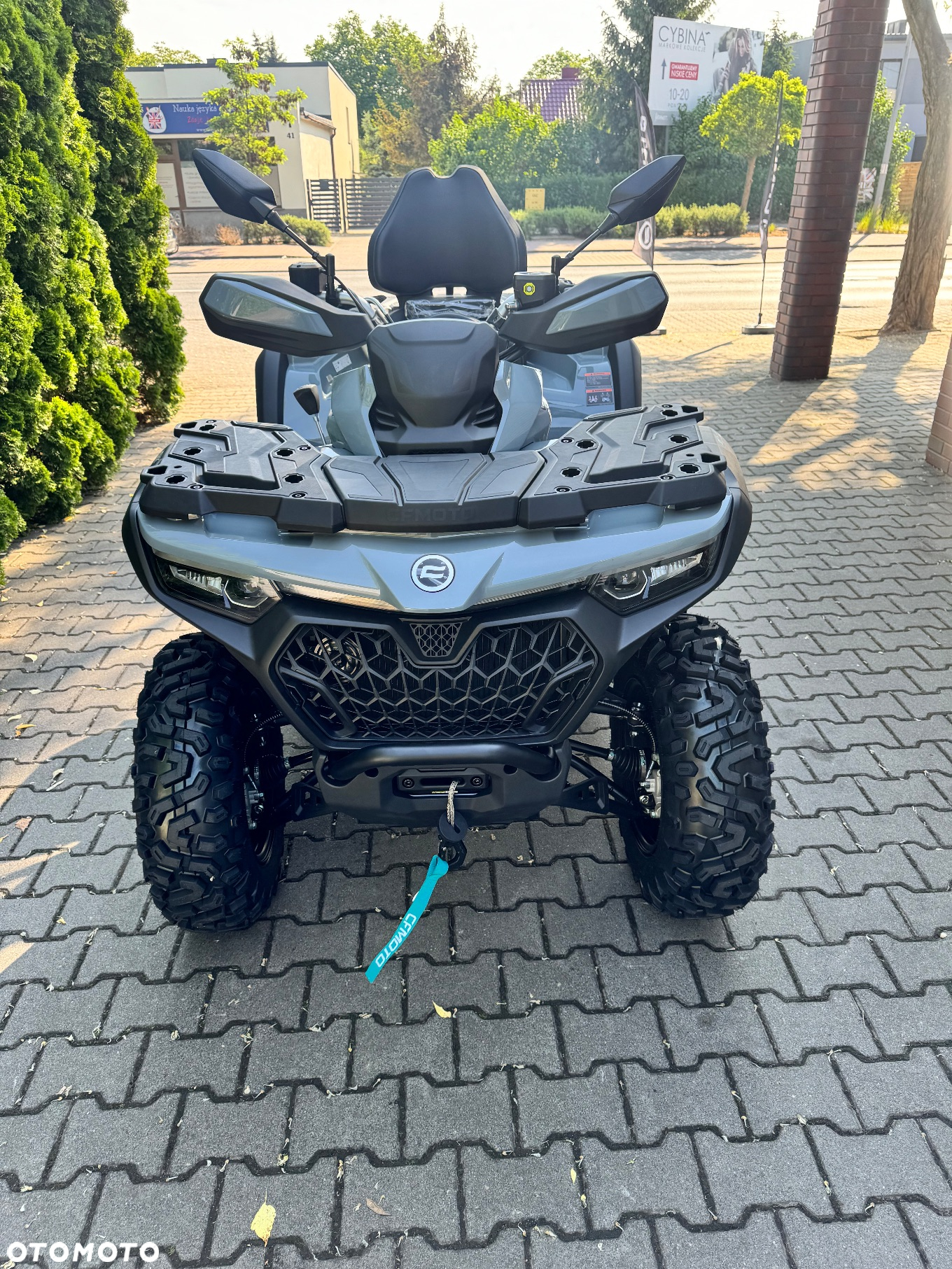 CFMoto CForce - 8