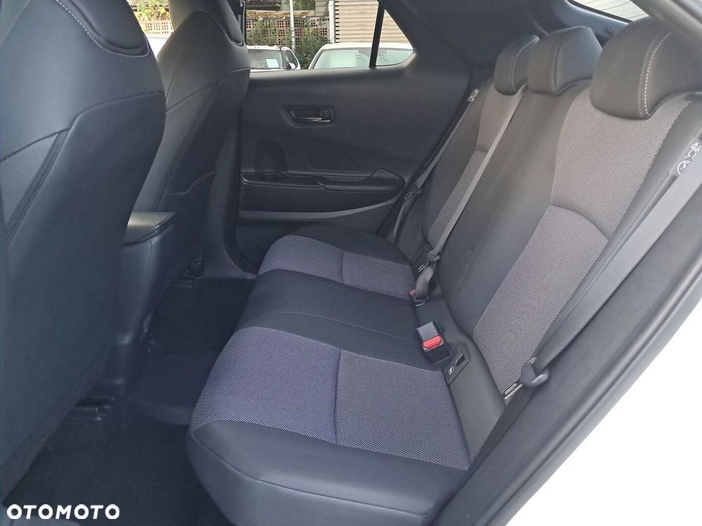 Toyota C-HR 2.0 PHEV Dynamic Force Executive - 13