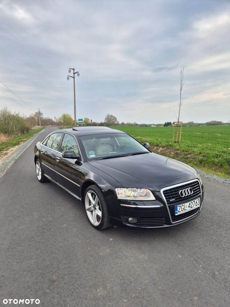 Audi A8 4.2 Quattro Langversion - 1
