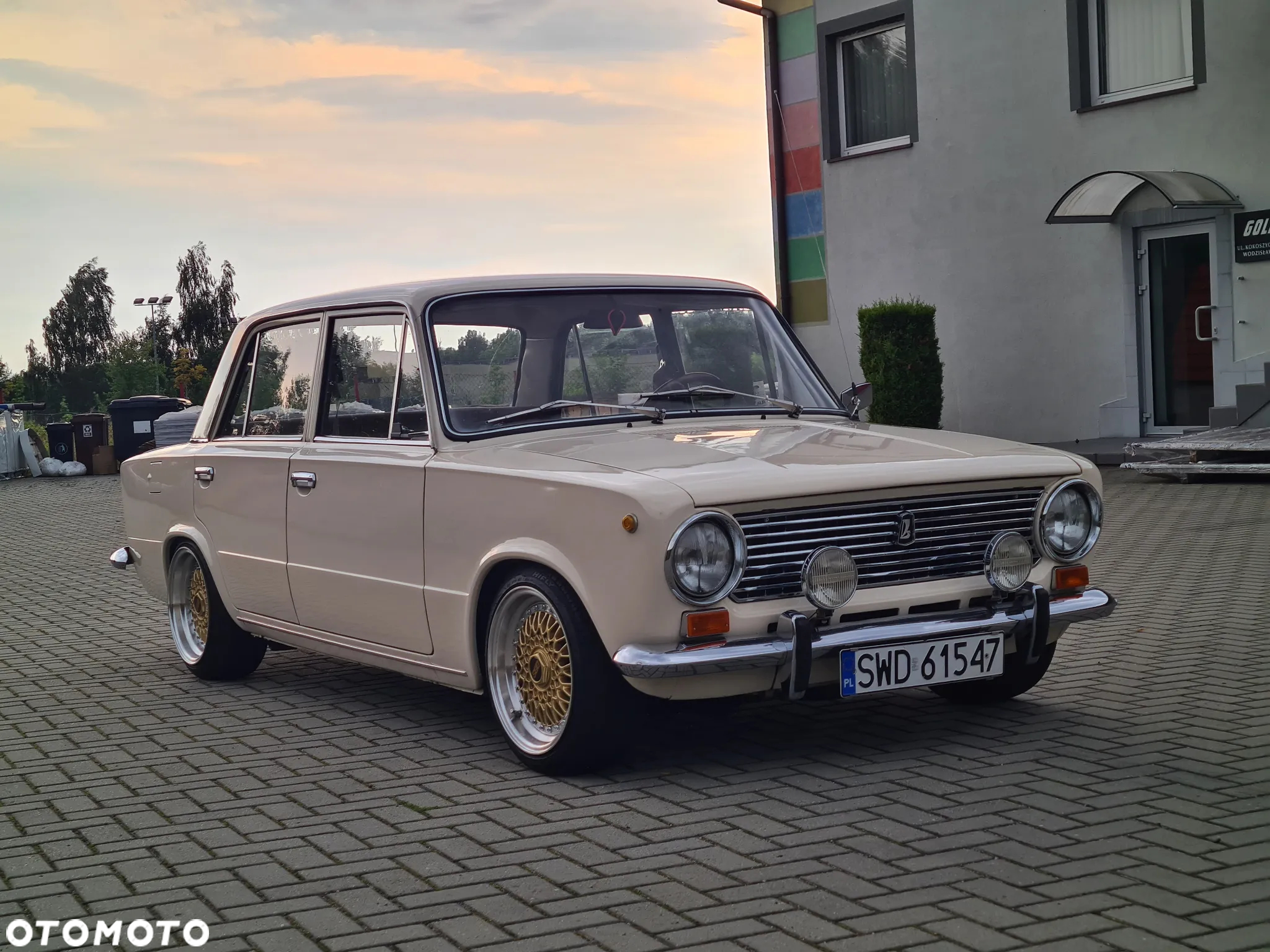 Uaz Inny - 3