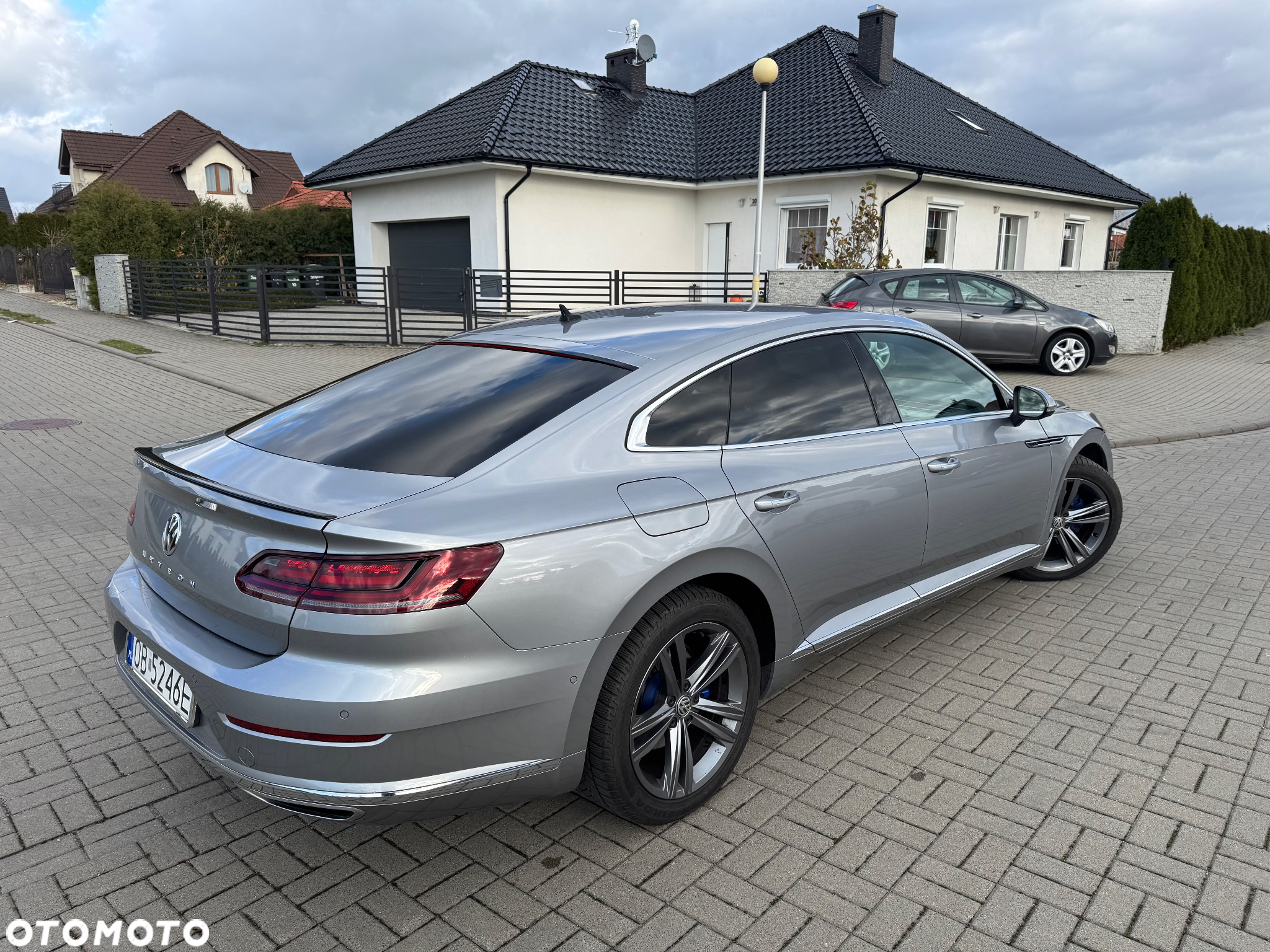 Volkswagen Arteon 2.0 TDI SCR R-Line DSG - 8